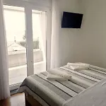 In 40484 *
