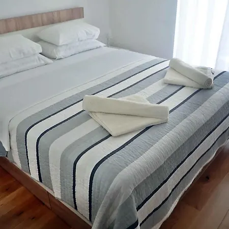 In 40484 Jasenice (Zadar)